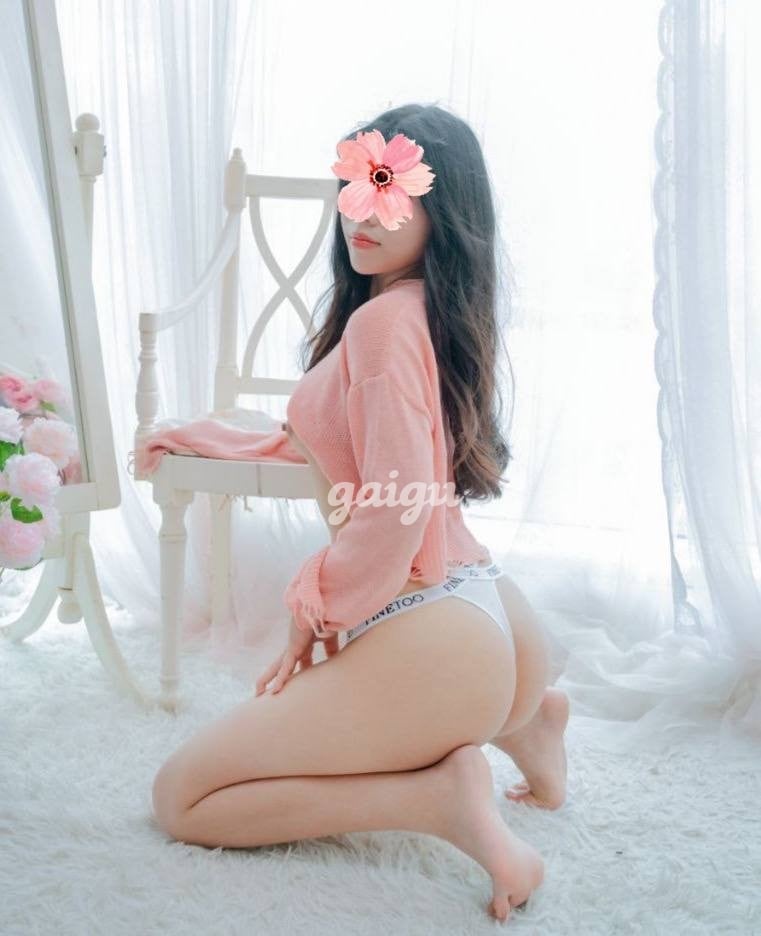 NEW NGÂN ANH VÚ BÍM NON TƠ, LÀM TÌNH ĐÊ MÊ,